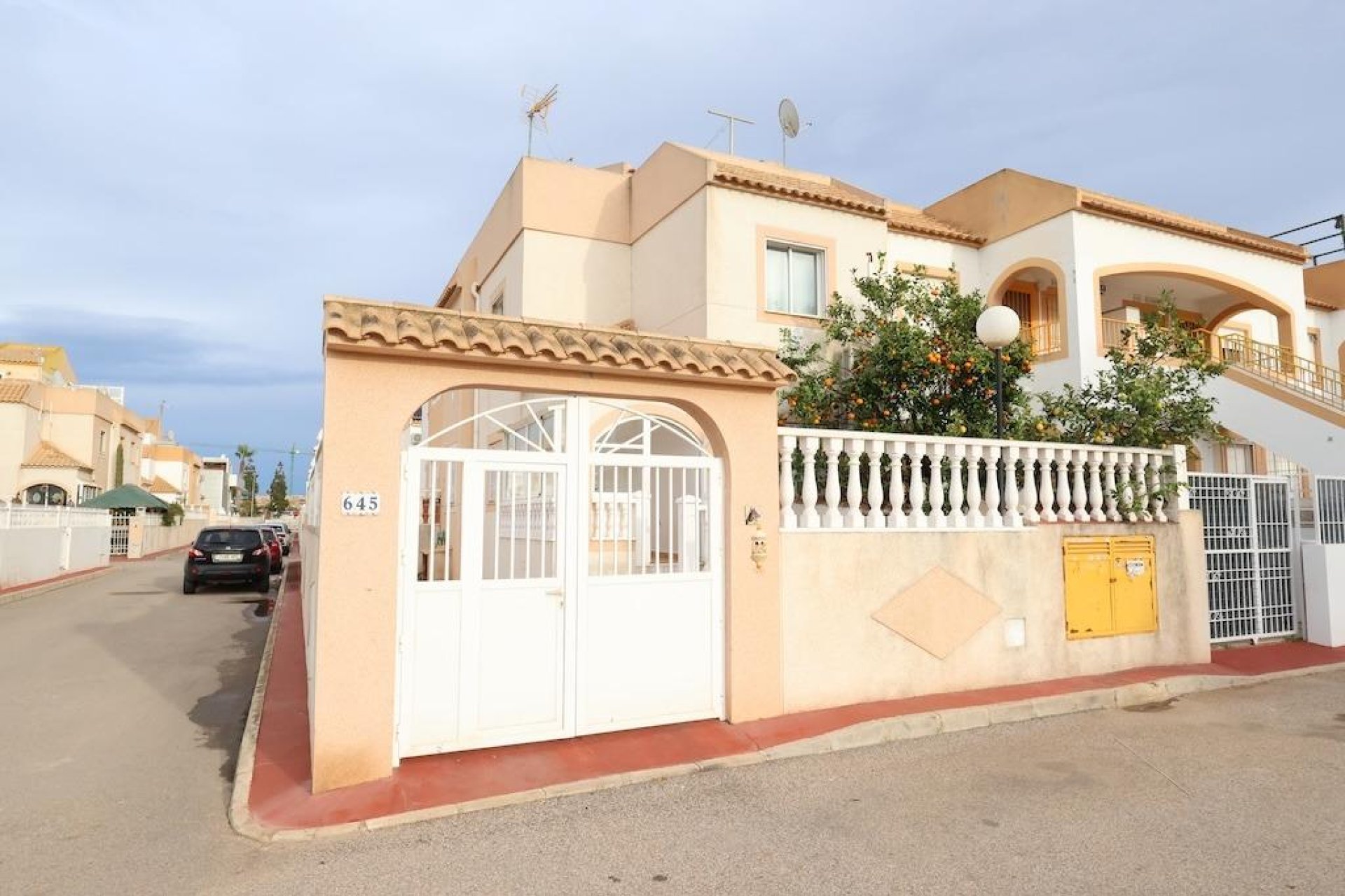 Resale - semi-detached house - Torrevieja - El limonar