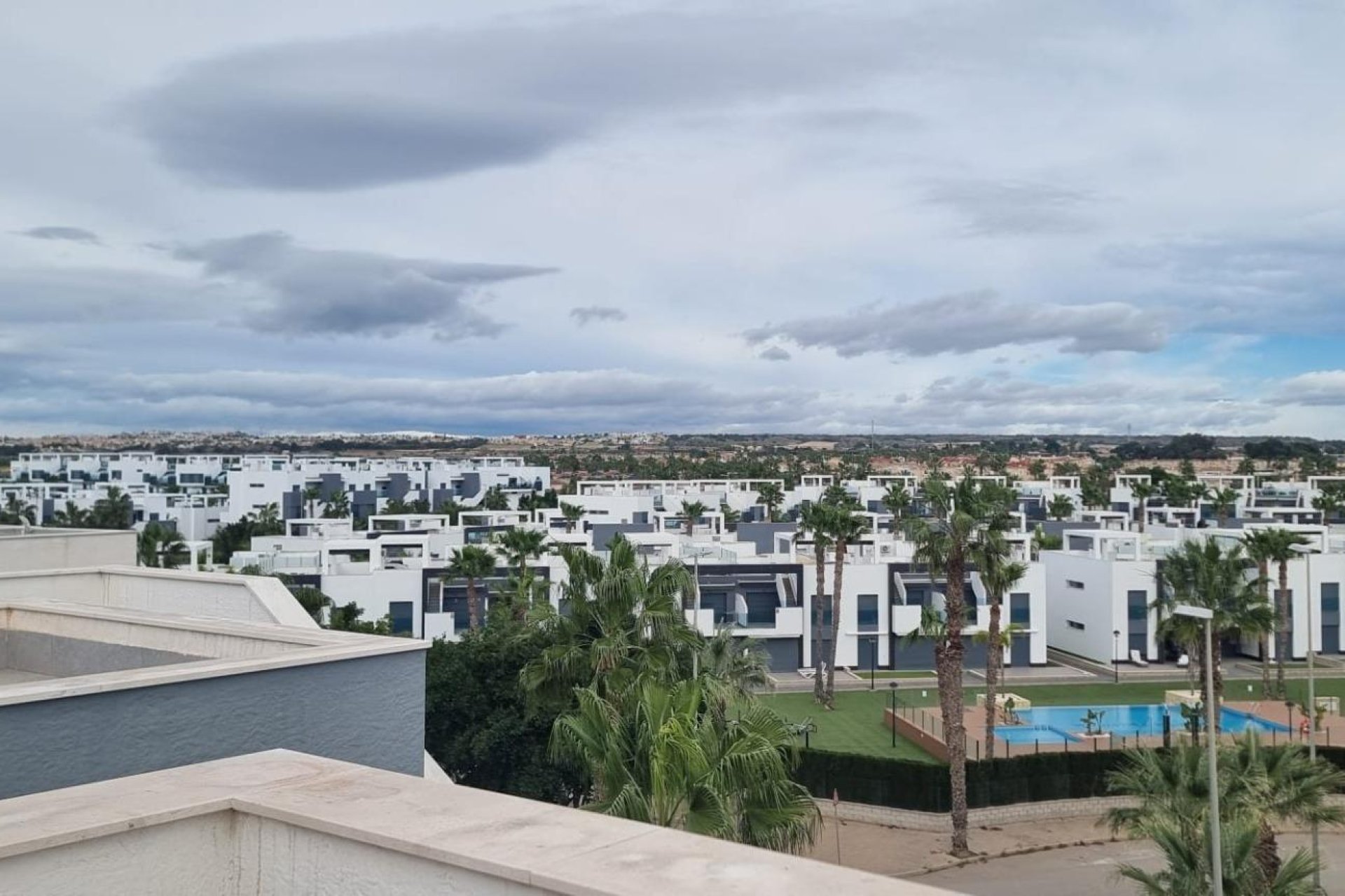 Resale - Upper floor bungalow - Guardamar del Segura - EL RASO