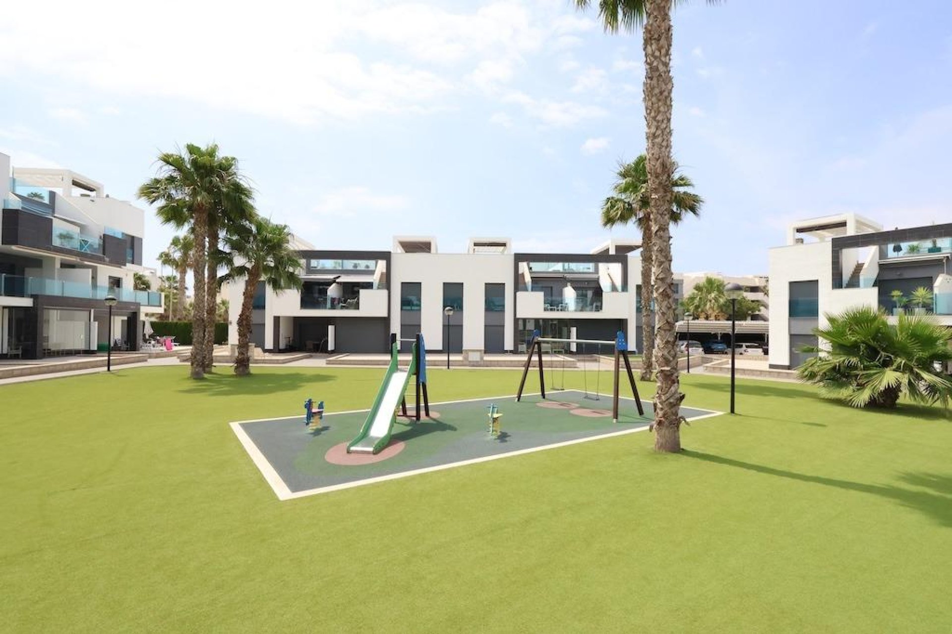 Resale - Upper floor bungalow - Guardamar del Segura - EL RASO