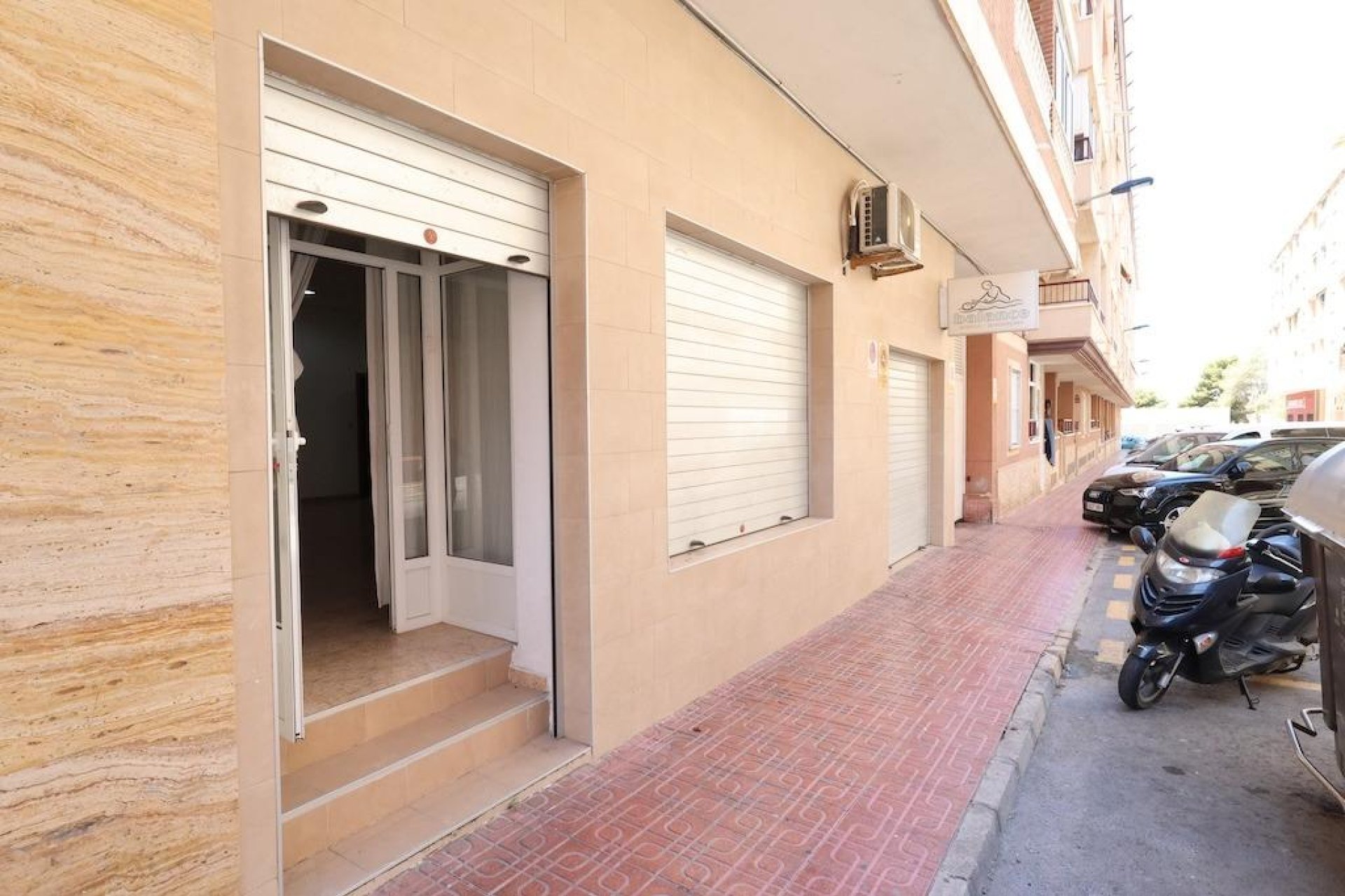 Revente - Local commercial - Torrevieja - Centro