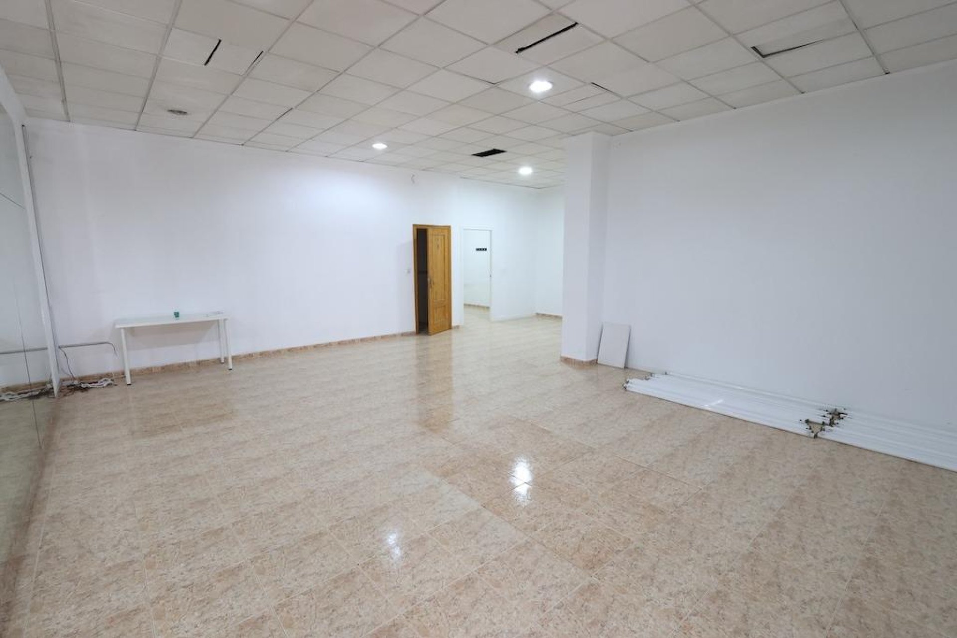 Revente - Local commercial - Torrevieja - Centro