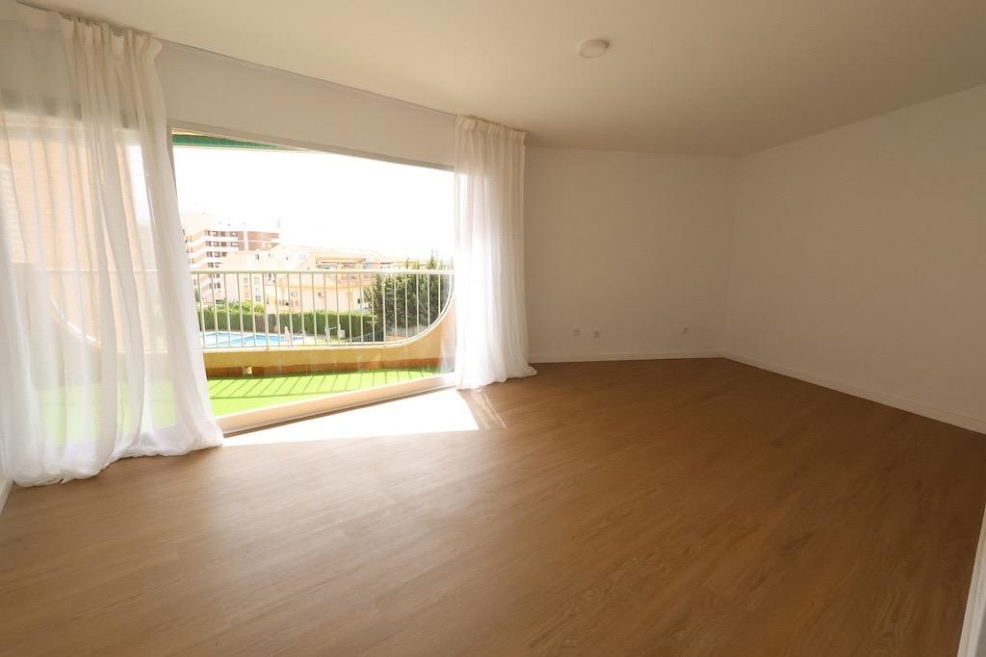 Segunda Mano - Apartamento  - Orihuela Costa - La Zenia