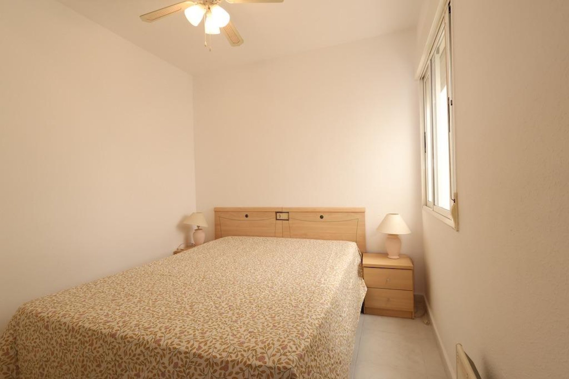 Segunda Mano - Bungalow - Torrevieja - Carrefour