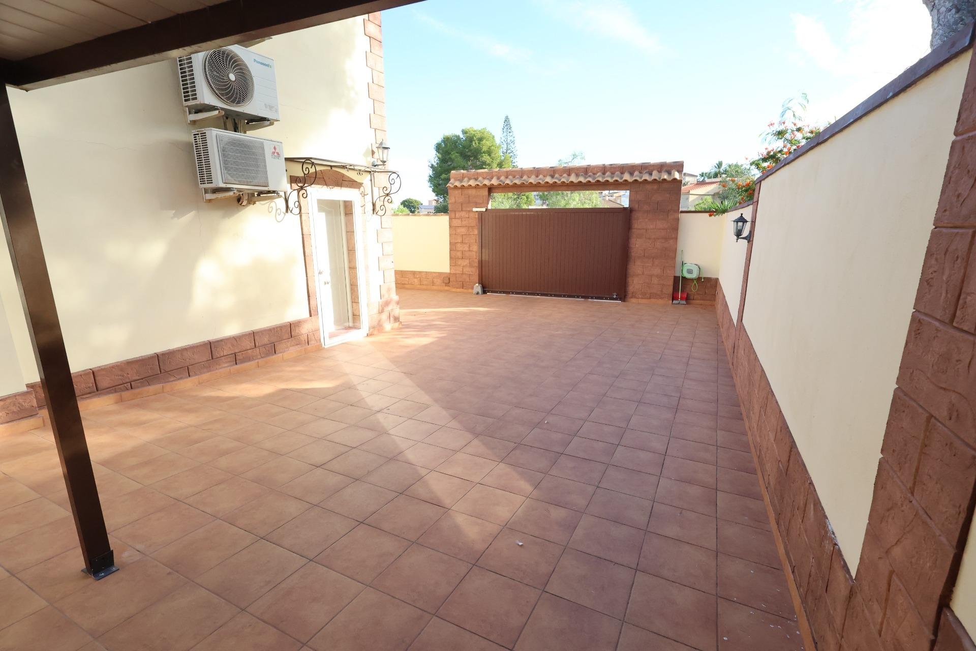 Segunda Mano - Chalet - Torrevieja - Los Balcones - Los Altos del Edén