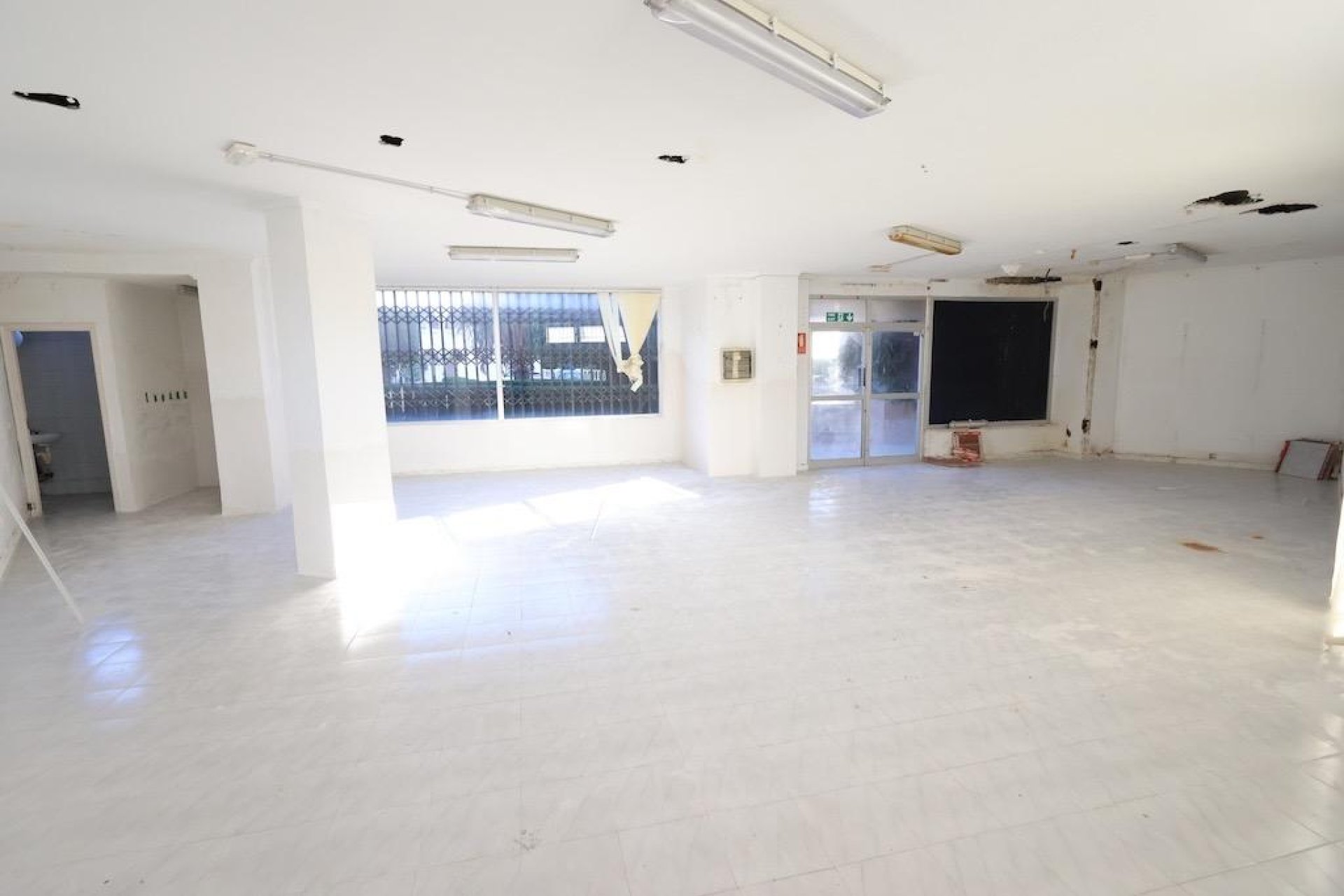 Segunda Mano - Local comercial - Orihuela Costa - La Zenia