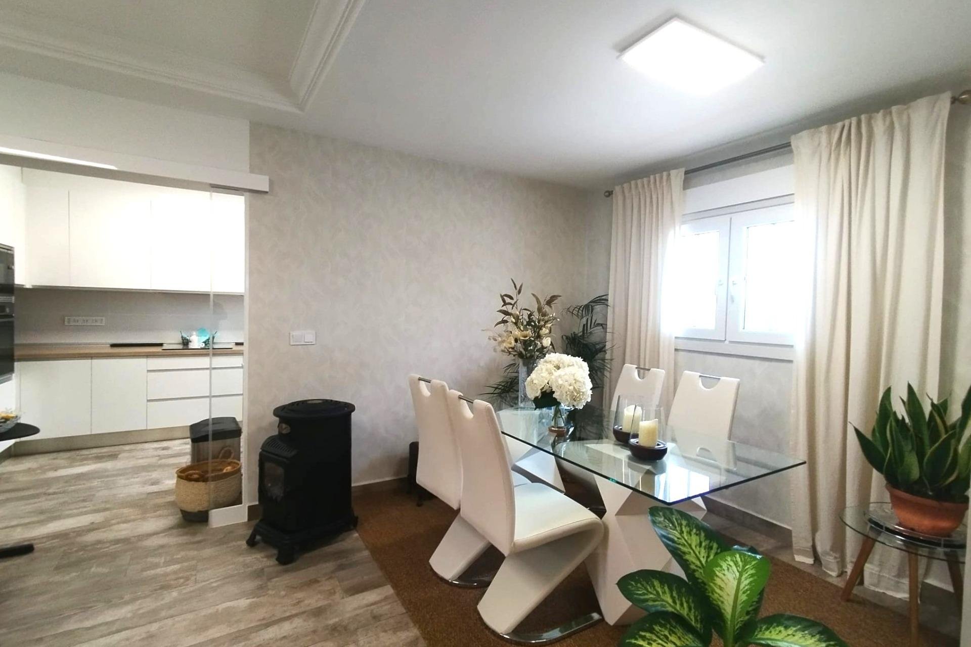 Segunda Mano - Villa - San Miguel de Salinas - Las filipinas