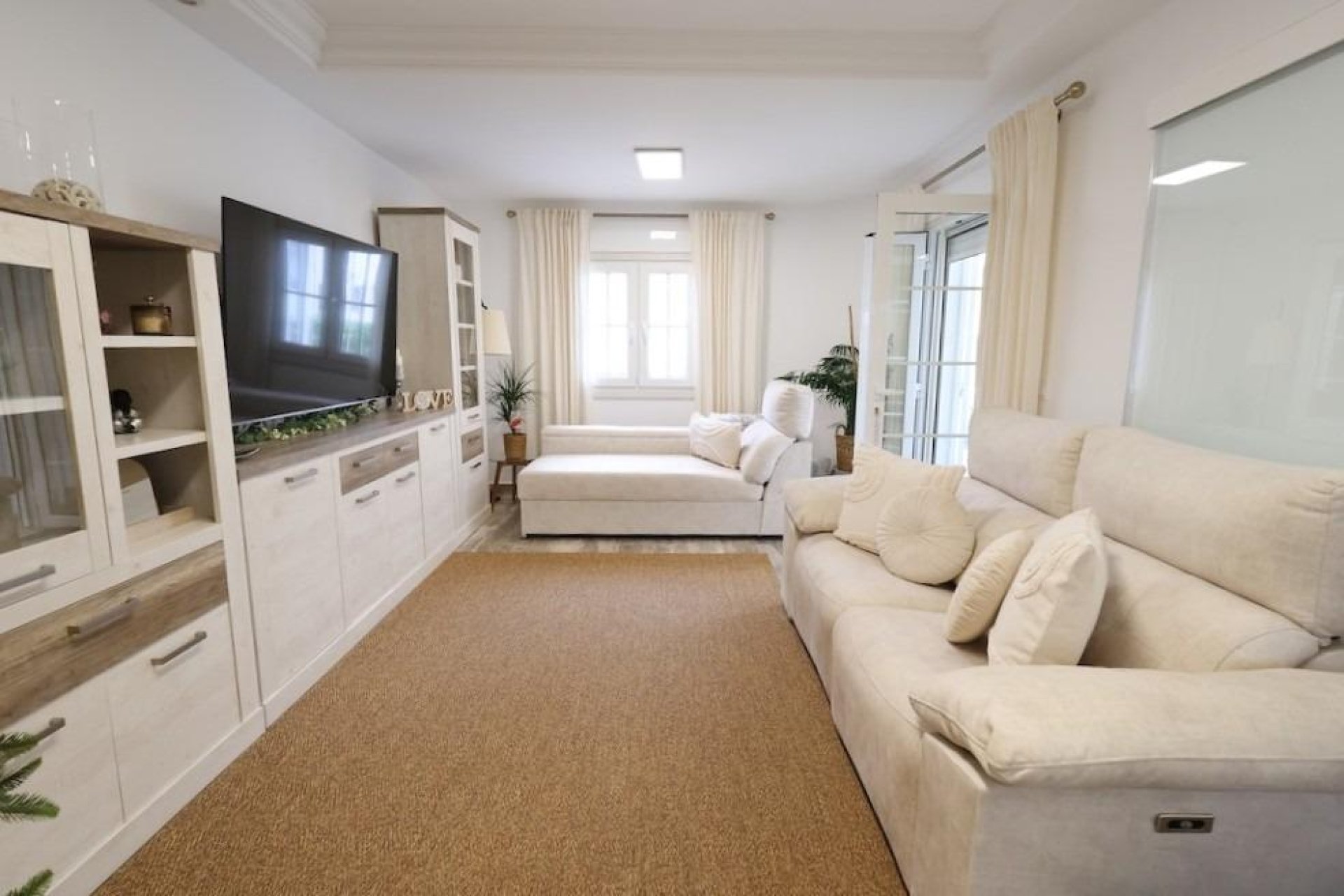 Segunda Mano - Villa - San Miguel de Salinas - Las filipinas