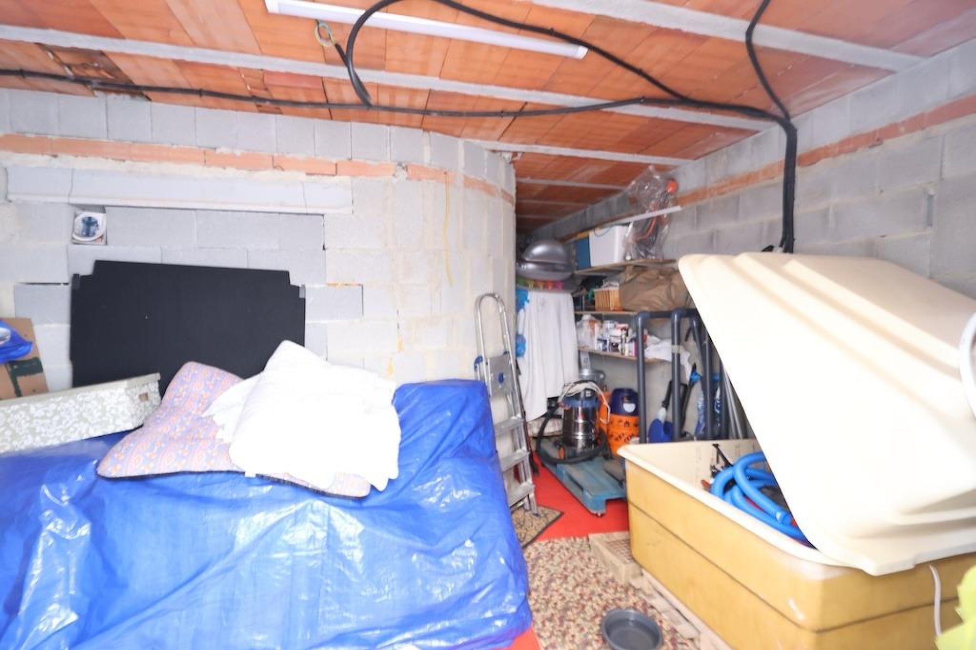 Segunda Mano - Villa - San Miguel de Salinas - Las filipinas