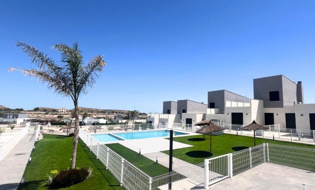 Villa - Obra nueva - Baños y Mendigo - N8304