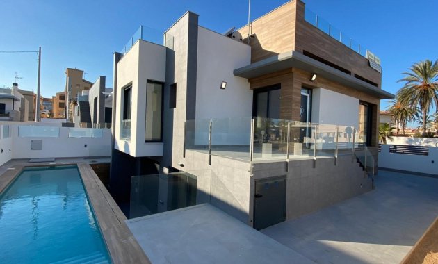 Villa - Obra nueva - Torrevieja - La Mata