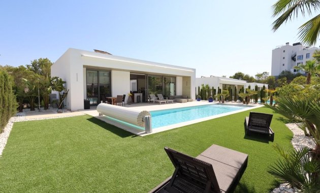Villa - Resale - San Miguel de Salinas - COR2802