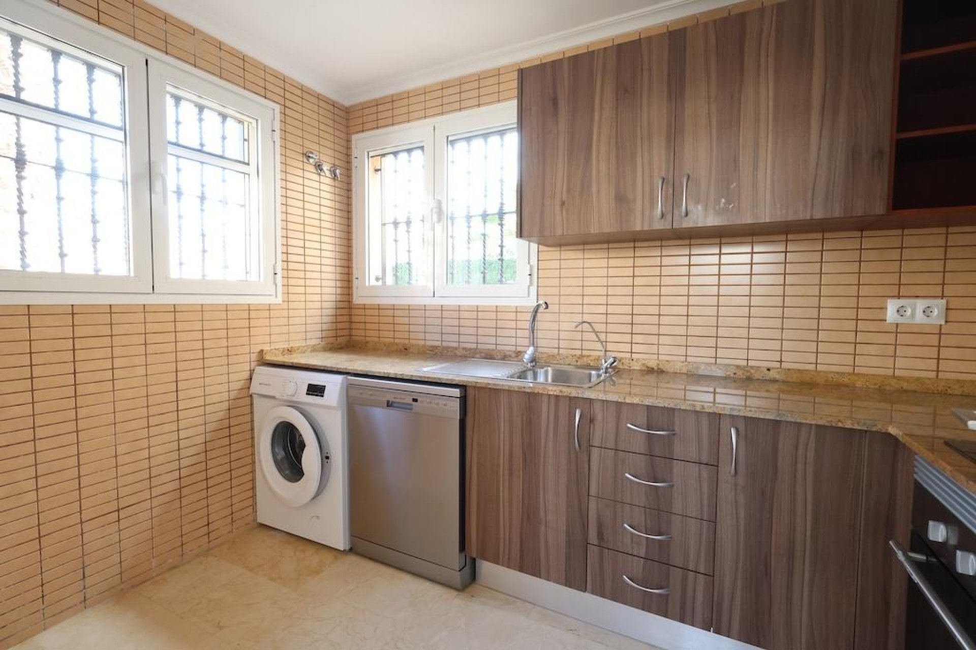 Wynajem długoterminowy - Chalet - Guardamar del Segura - Urb el raso