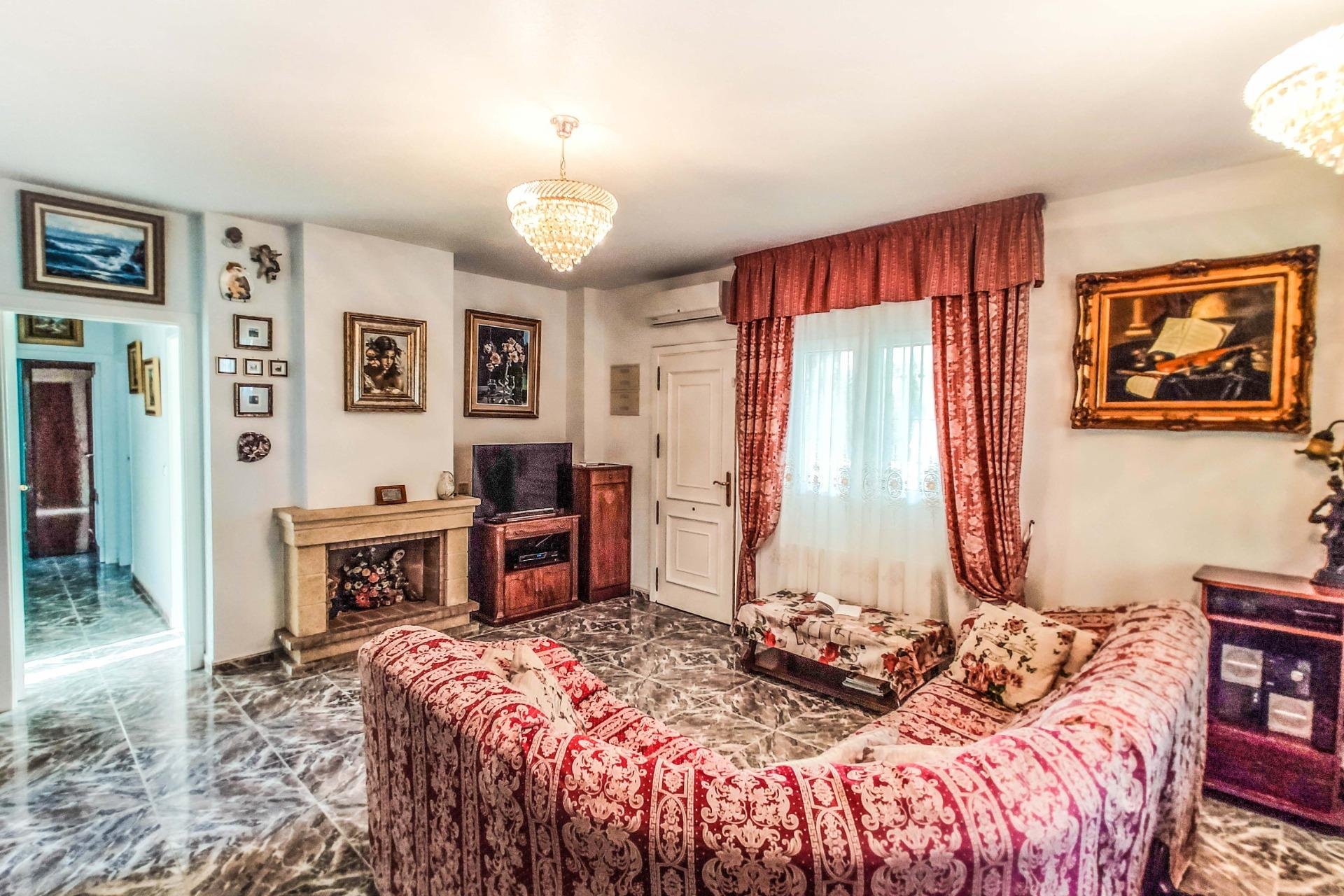 Wynajem długoterminowy - Chalet - Orihuela Costa - Cabo Roig