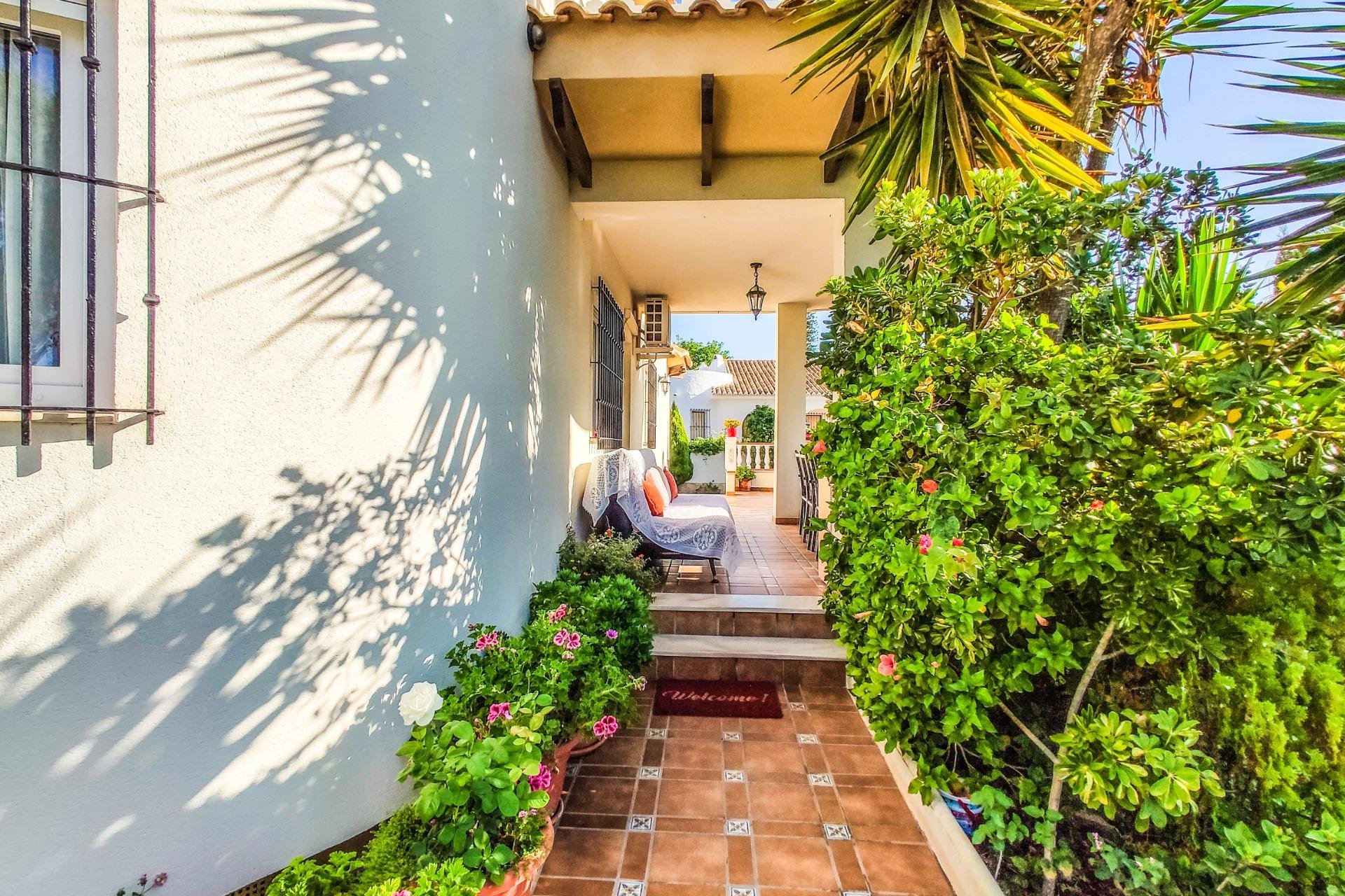 Wynajem długoterminowy - Chalet - Orihuela Costa - Cabo Roig