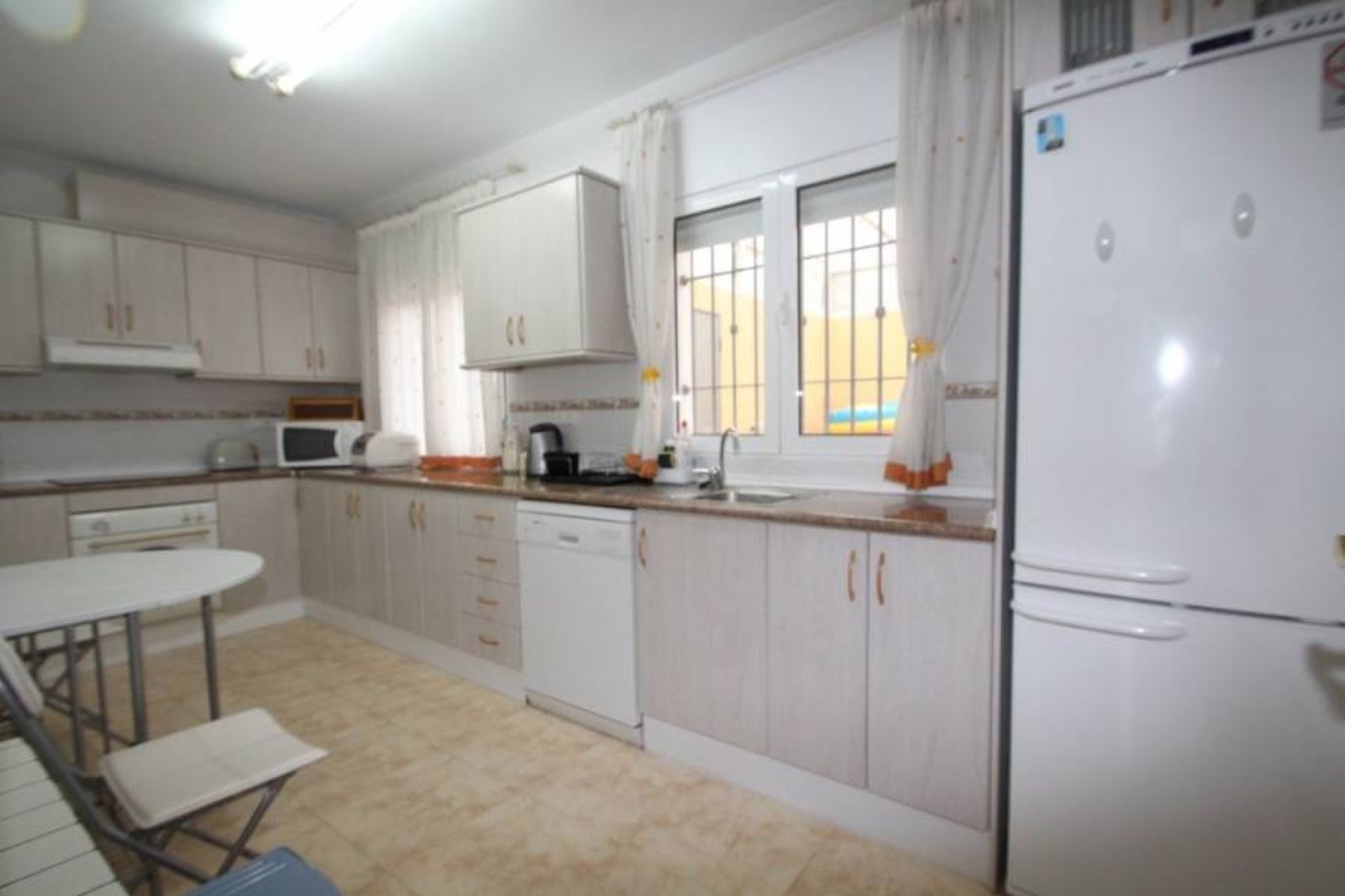 Wynajem długoterminowy - Chalet - Orihuela Costa - Campoamor