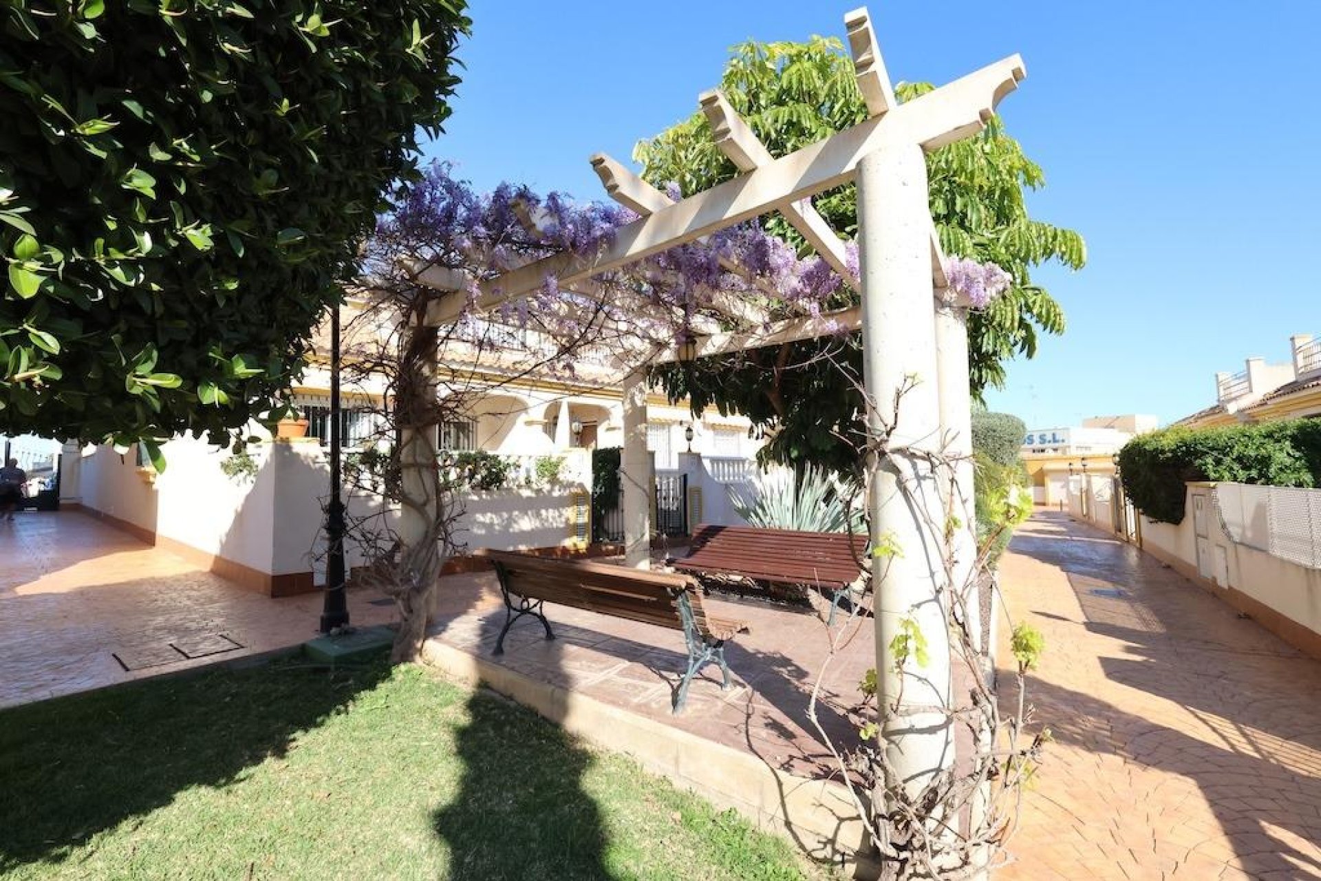 Wynajem długoterminowy - dom bliźniaczy - Orihuela Costa - Cabo Roig