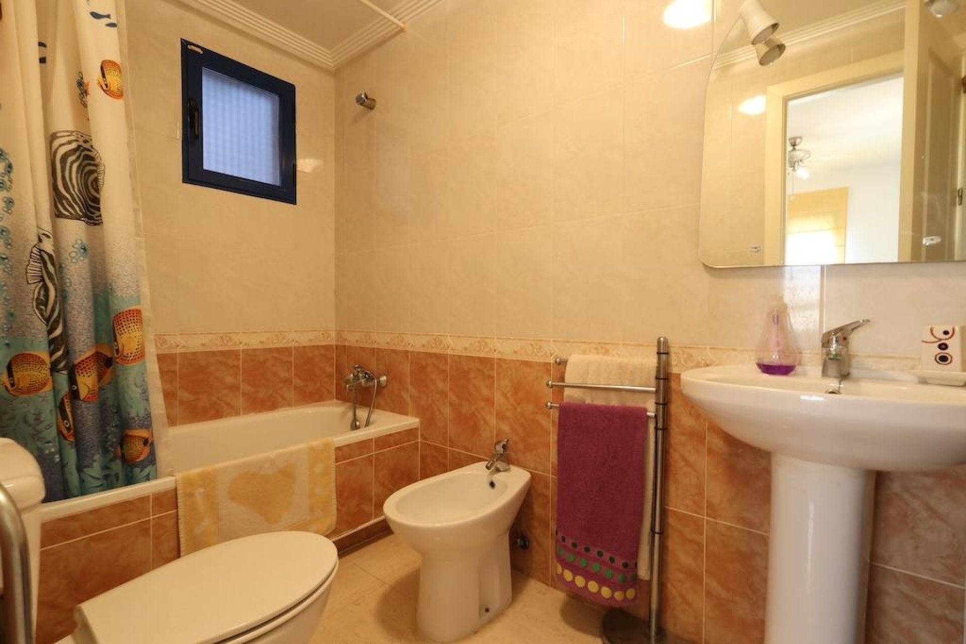 Wynajem długoterminowy - Mieszkanie w bloku - Orihuela Costa - Altos de Campoamor