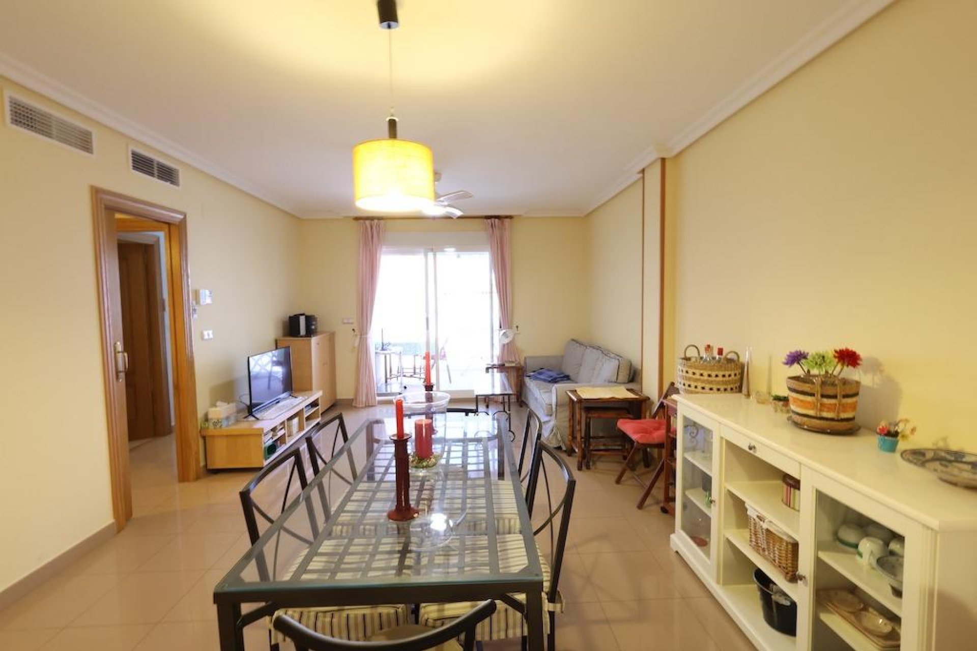Wynajem długoterminowy - Mieszkanie w bloku - Orihuela Costa - Lomas de Cabo Roig