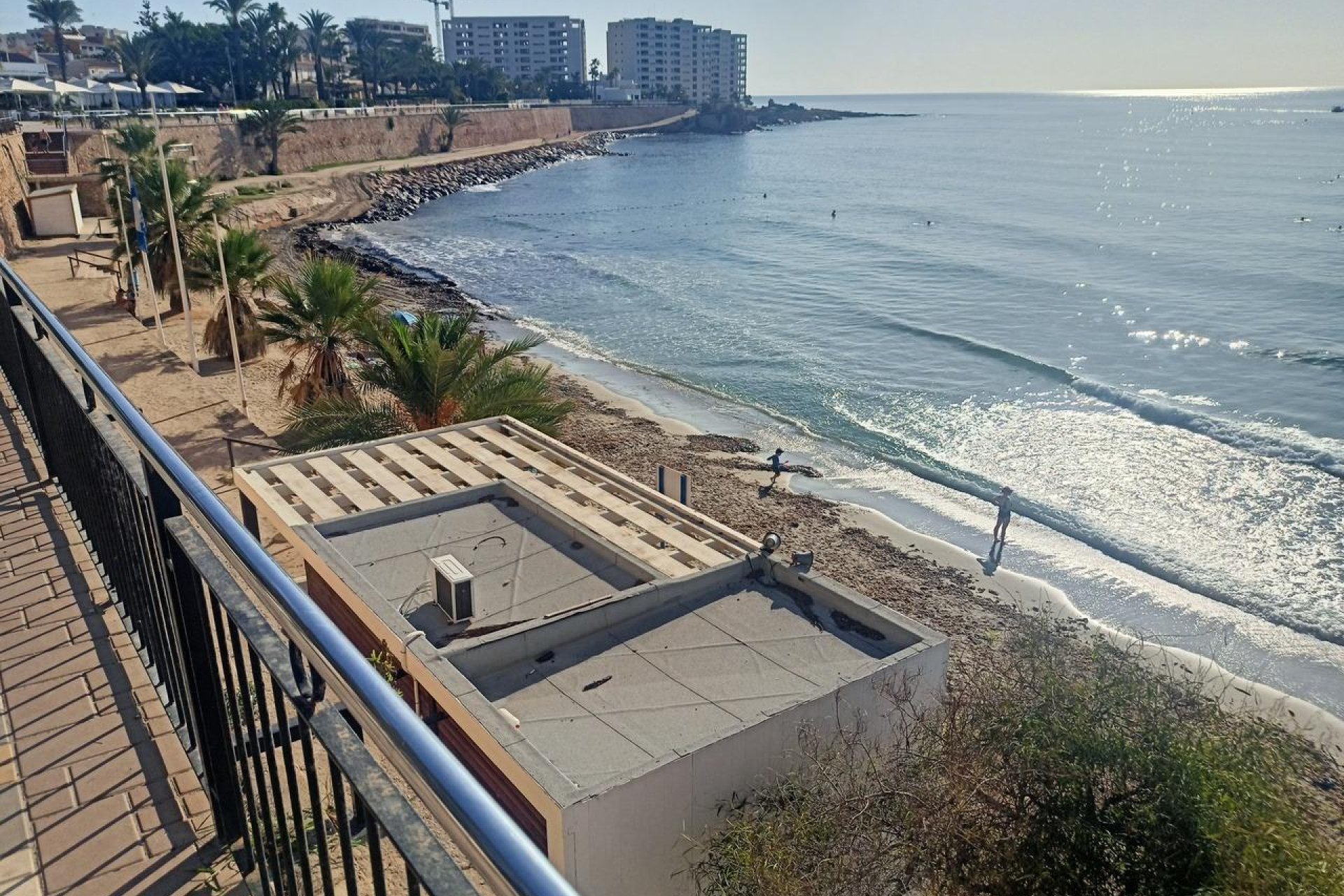 Wynajem długoterminowy - Mieszkanie w bloku - Orihuela Costa - Punta Prima