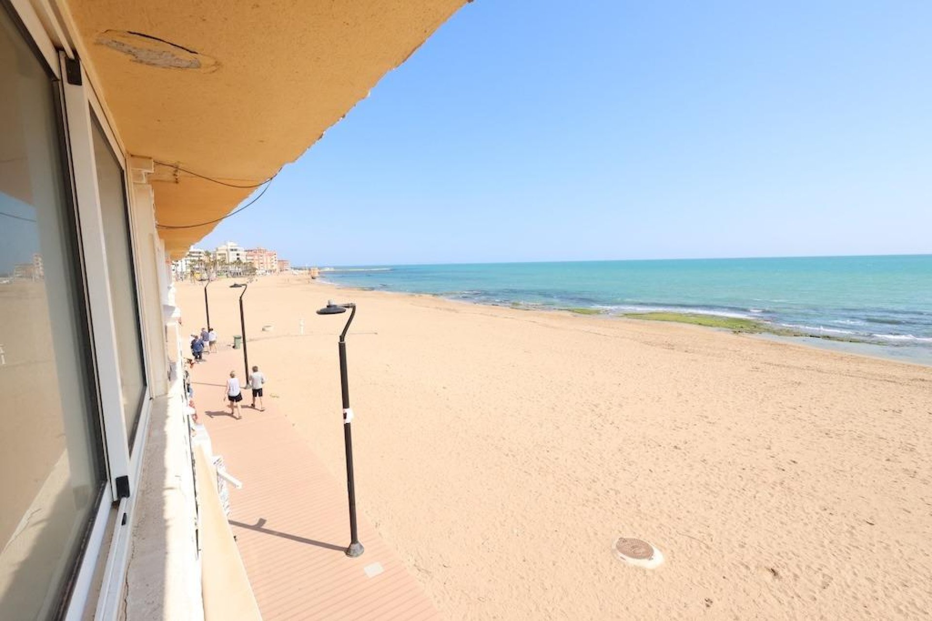 Wynajem długoterminowy - Mieszkanie w bloku - Torrevieja - La Mata pueblo