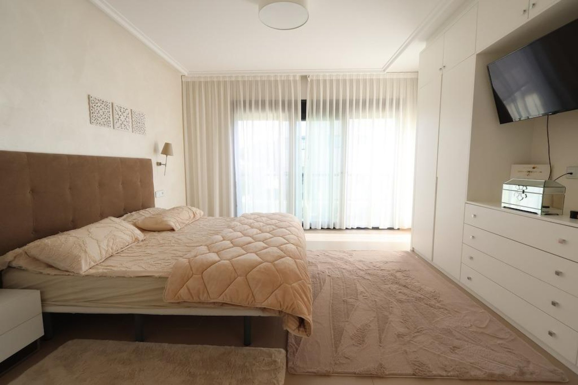 Wynajem długoterminowy - Villa - Orihuela Costa - Campoamor