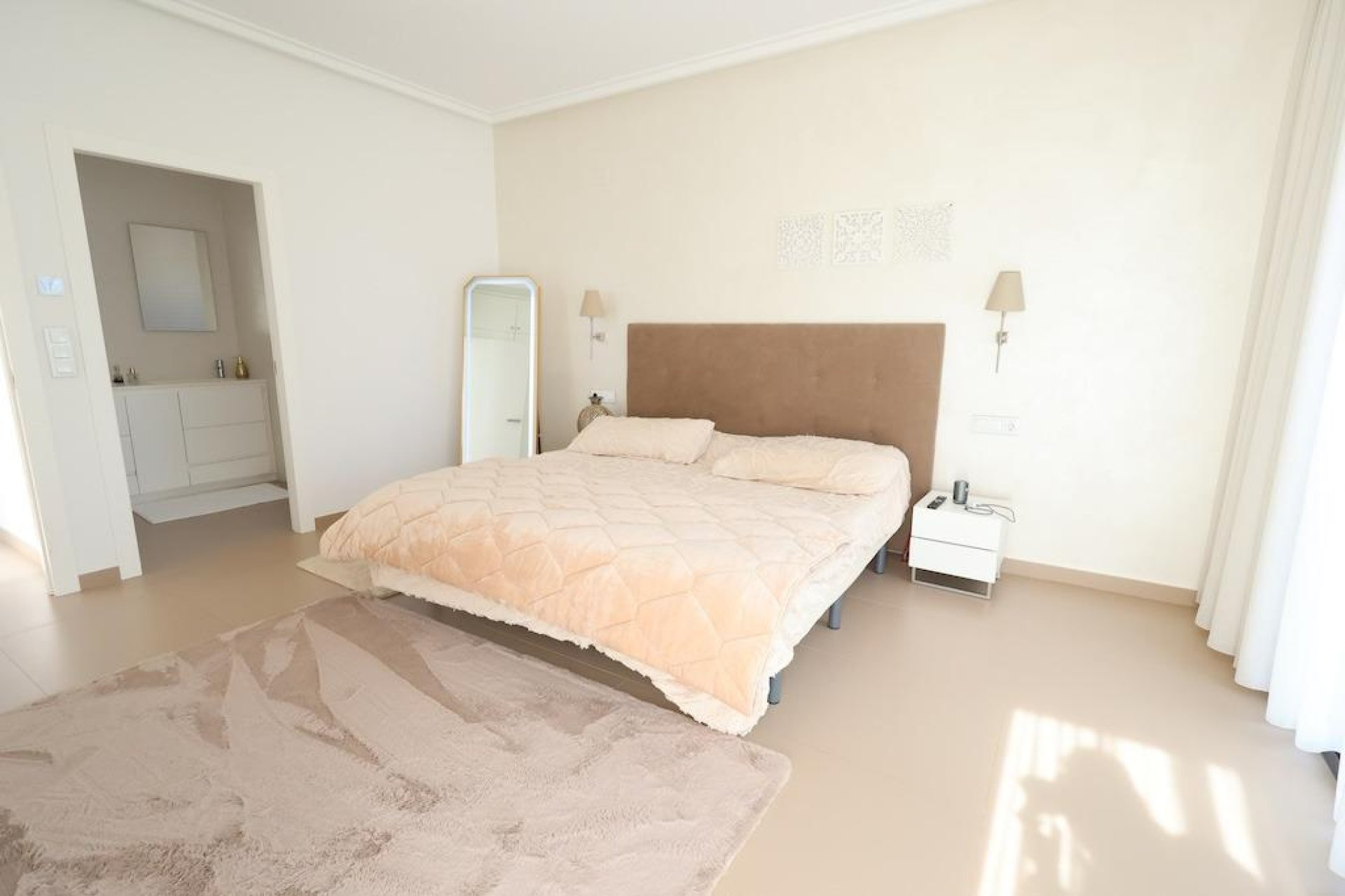 Wynajem długoterminowy - Villa - Orihuela Costa - Campoamor