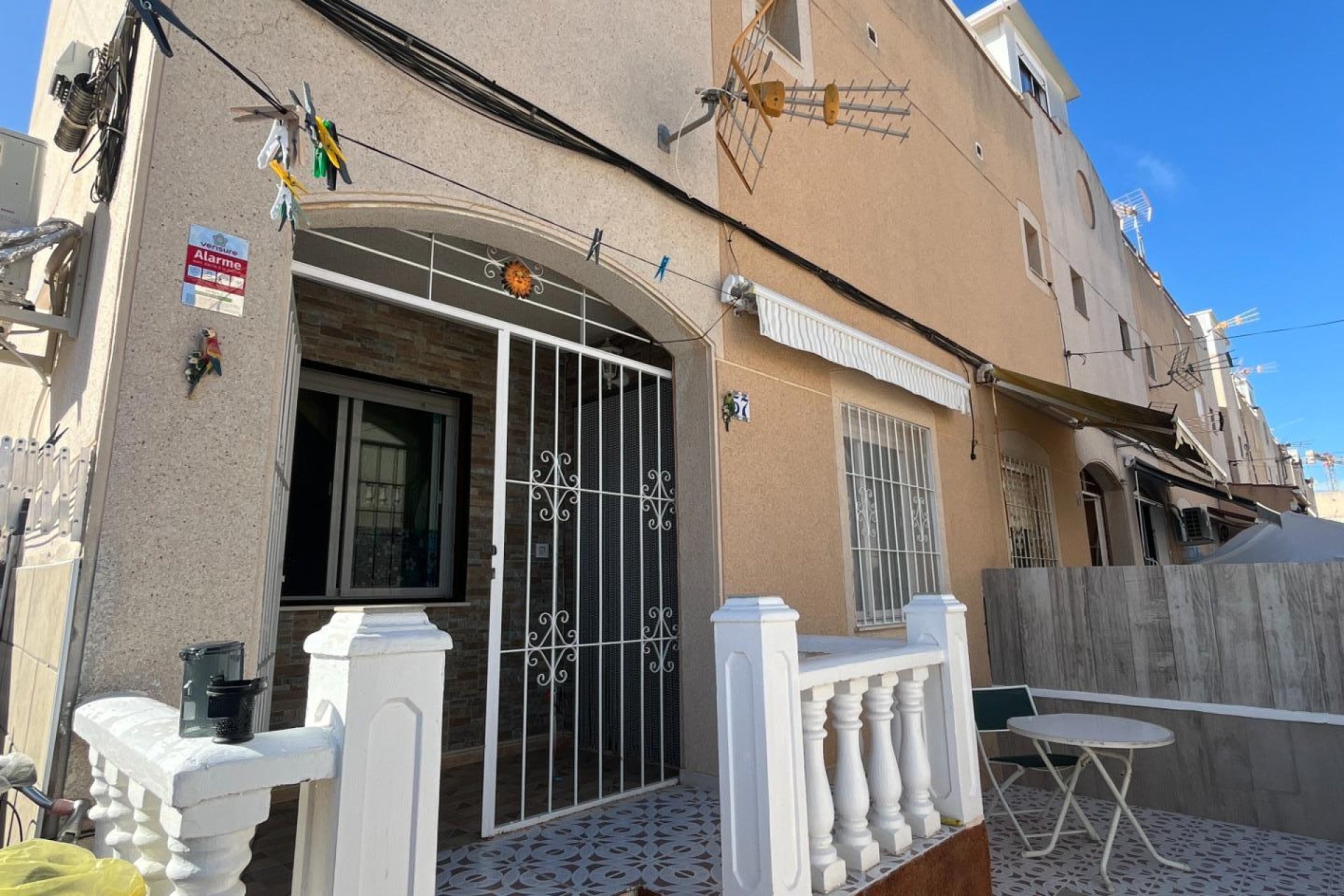 Wynajem krótkoterminowy - Mieszkanie w bloku - Torrevieja - Los balcones