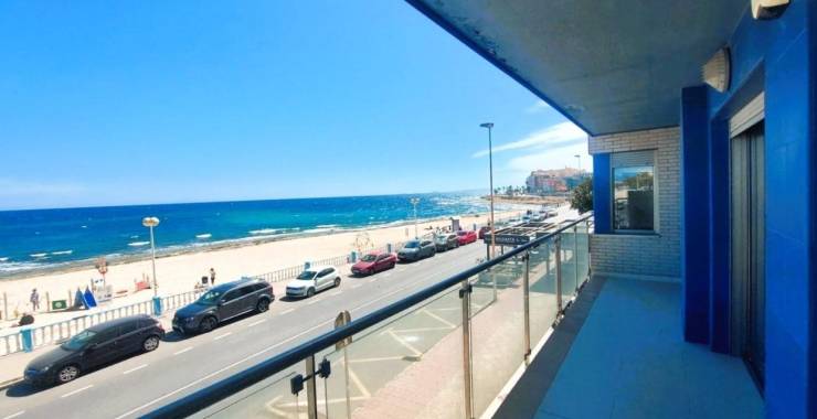 If you are looking for key areas to live by the sea, these apartments for sale in Torrevieja will impress you