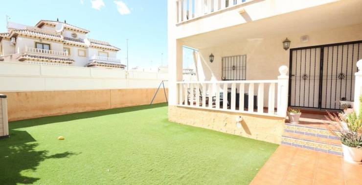 Wat zijn de voordelen van het wonen in deze koopflat in Lomas de Cabo Roig? Wat zijn de voordelen van het wonen in deze koopflat in Lomas de Cabo Roig?