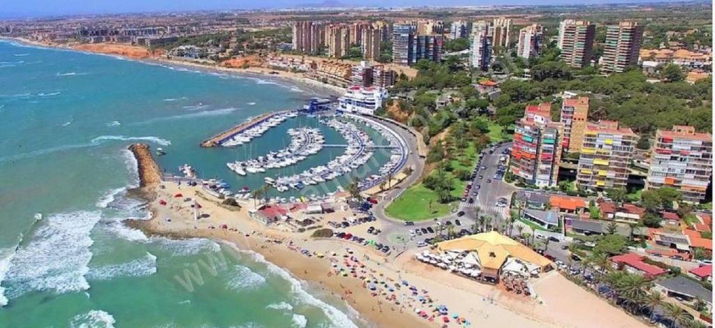 Campoamor: Elegance and Nature in Orihuela Costa