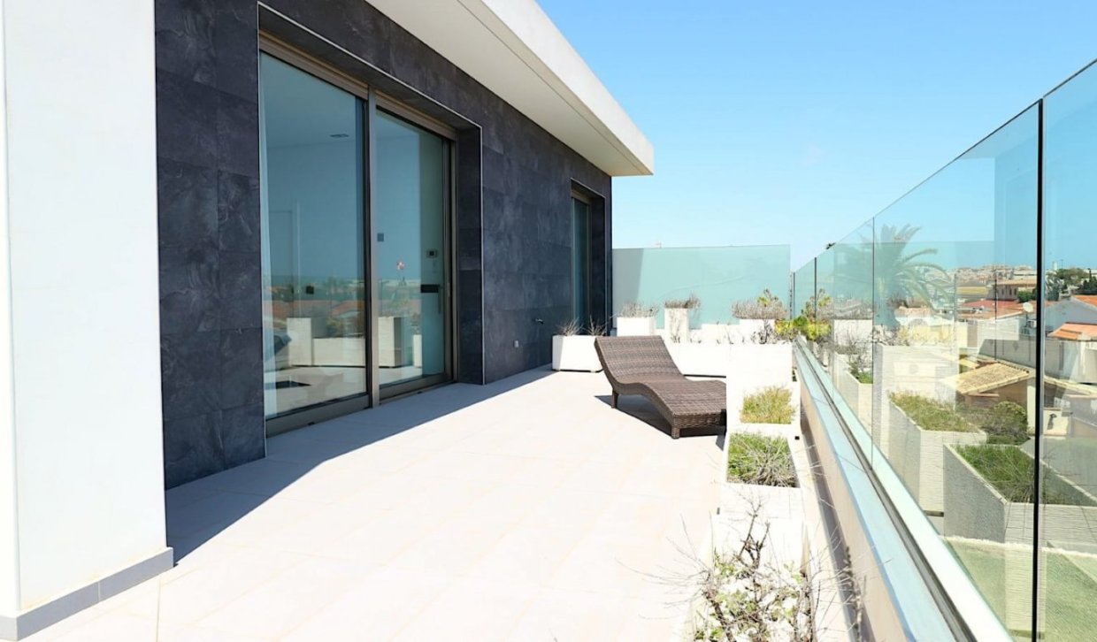 Segunda Mano - Chalet - Torrevieja - Los Angeles