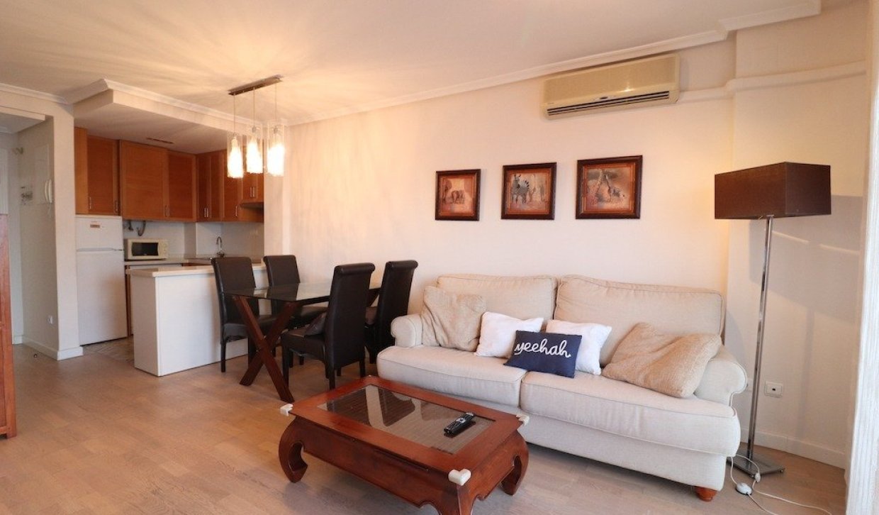 Alquiler a largo plazo - Apartamento - Orihuela Costa - Campoamor