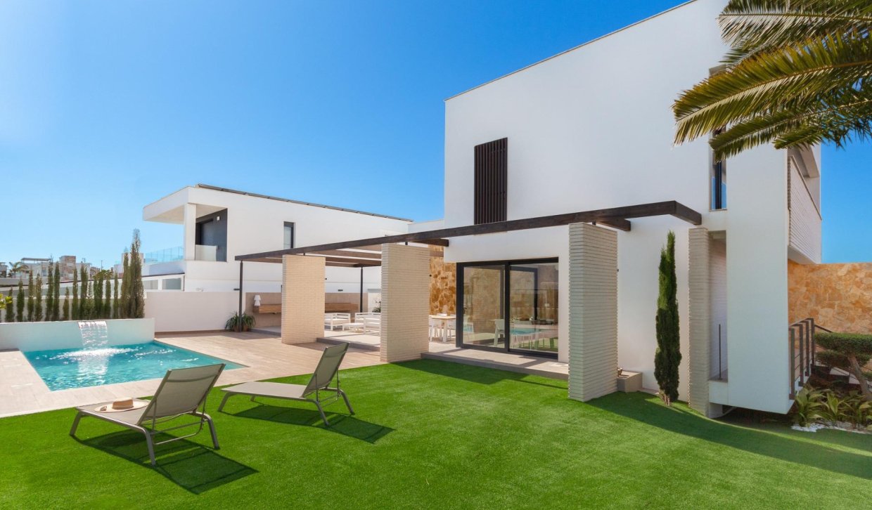 Obra nueva - Villa - Orihuela Costa - Campoamor