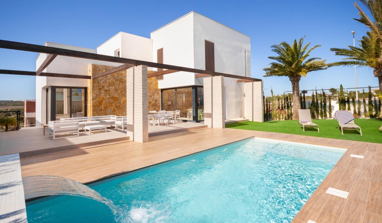 Obra nueva - Villa - Orihuela Costa - Campoamor