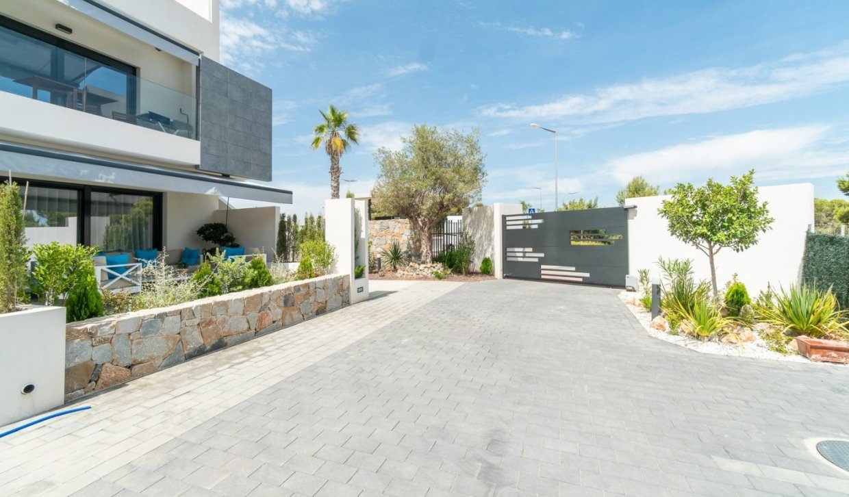 Obra nueva - Bungalow - Torrevieja - Los balcones