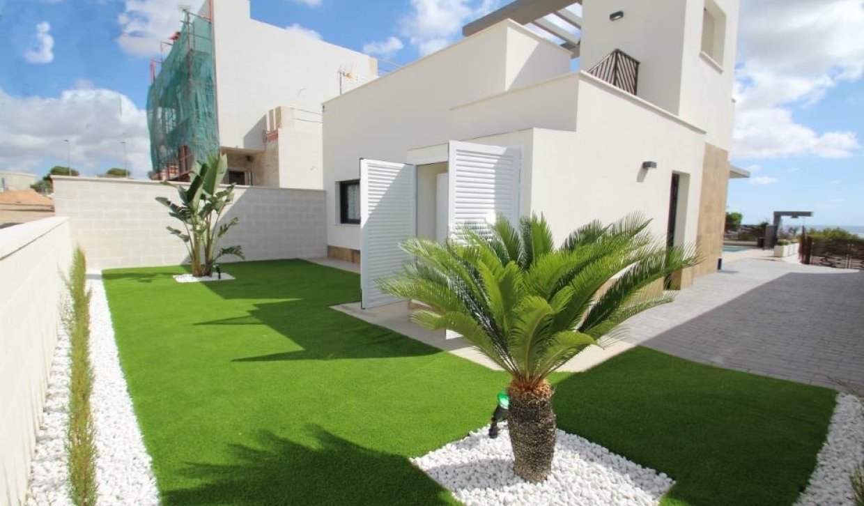 Obra nueva - Villa - Orihuela Costa - Campoamor