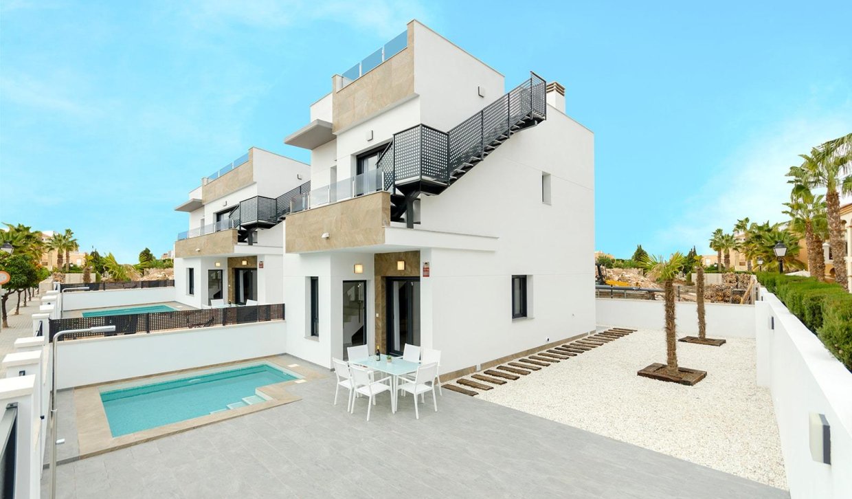 Obra nueva - Villa - Torrevieja - Torretas