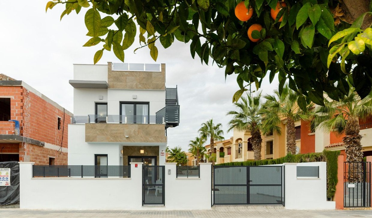 Obra nueva - Villa - Torrevieja - Torretas