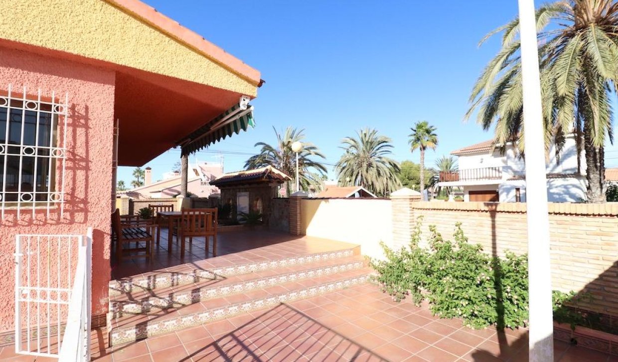 Segunda Mano - Chalet - Cabo Roig - MUY CERCA DE LA PLAYA