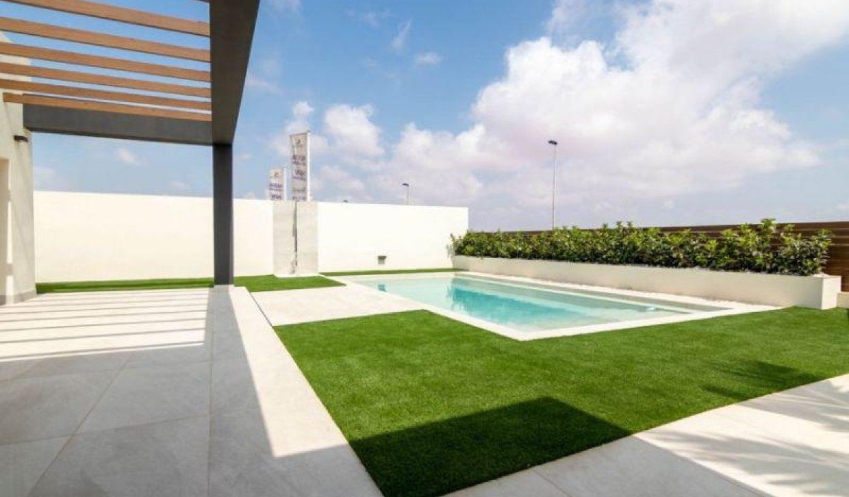 Obra nueva - Villa - Torrevieja - Los Altos