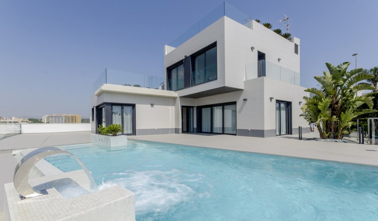 Obra nueva - Villa - Orihuela Costa - Campoamor