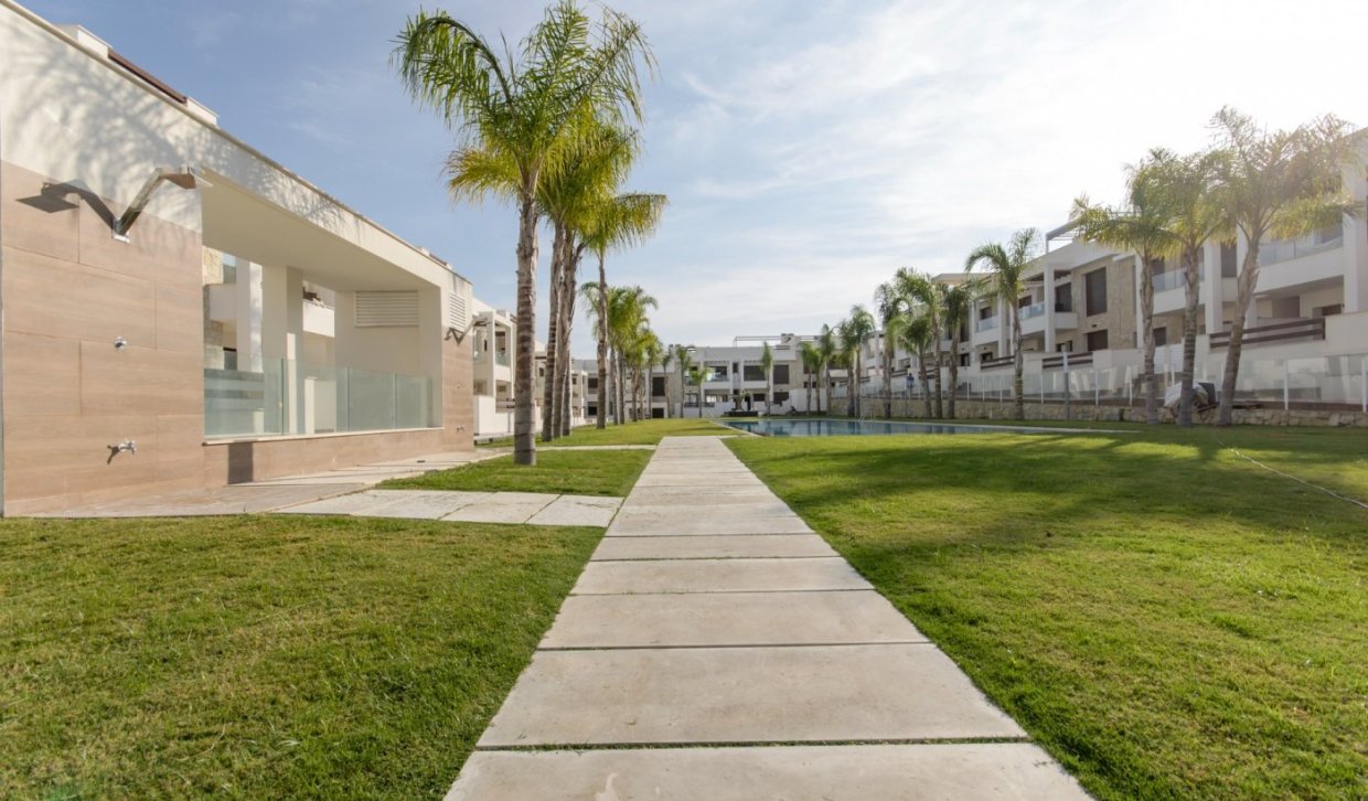 Obra nueva - Bungalow - Torrevieja - Los balcones