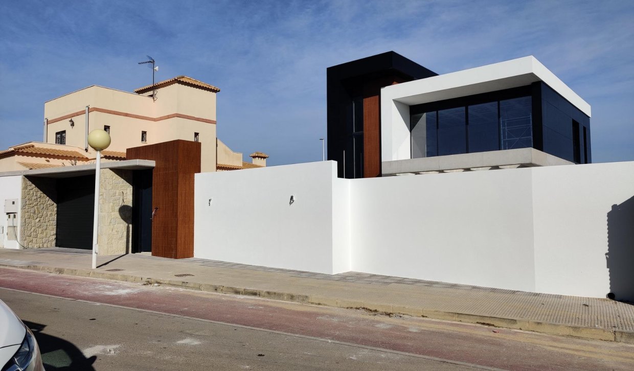 Obra nueva - Villa - Orihuela Costa - La Zenia