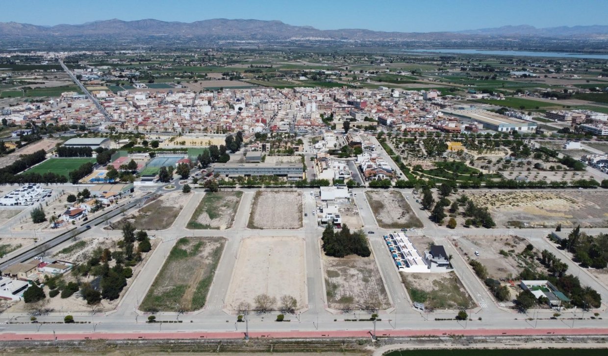 Obra nueva - Villa - Dolores - polideportivo