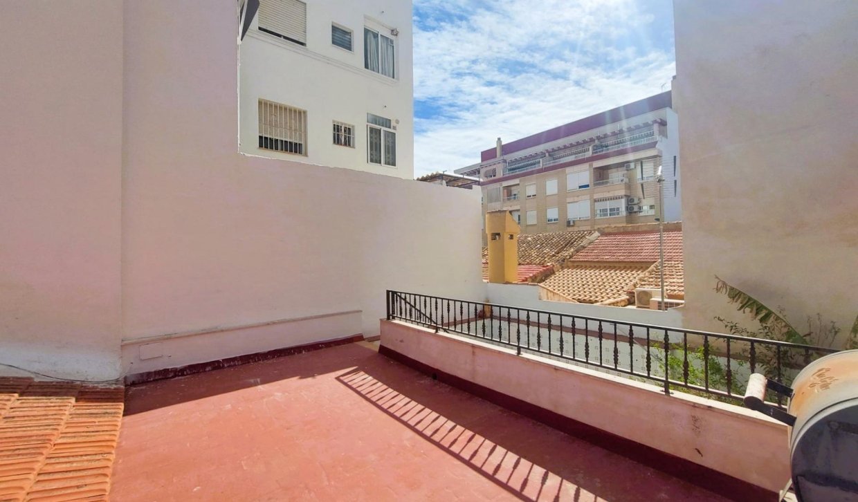 Segunda Mano - Casa - Torrevieja - Centro