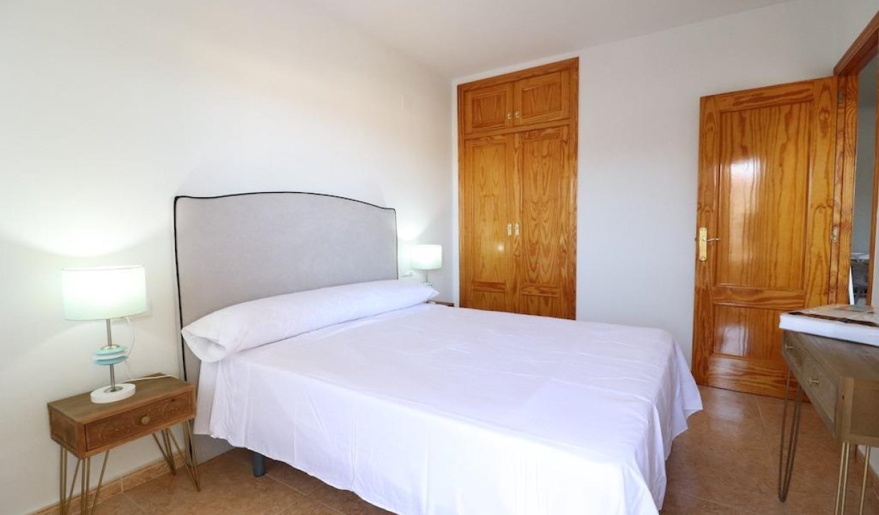 Alquiler a largo plazo - Apartamento - Orihuela Costa - Campoamor