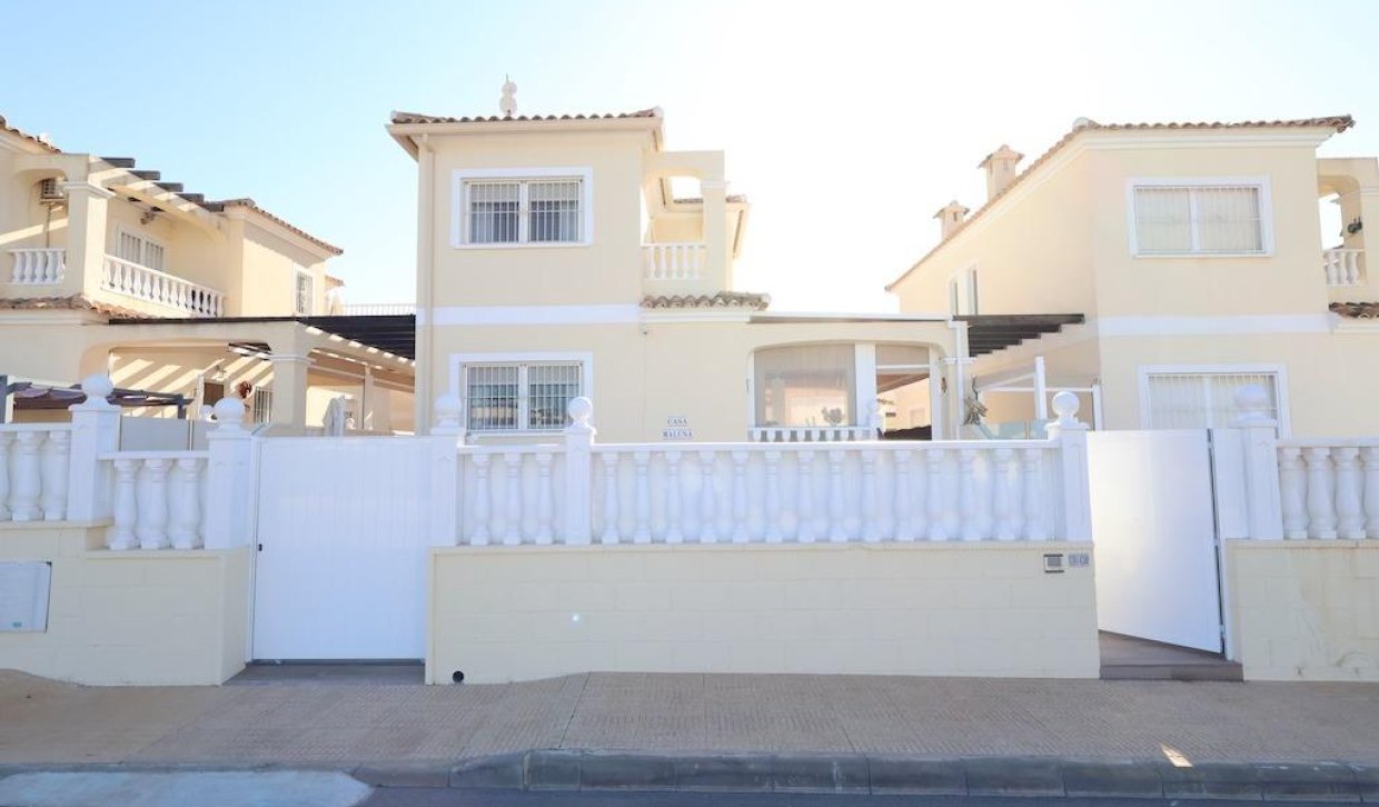 Herverkoop - Villa - Orihuela Costa - Lomas de Cabo Roig