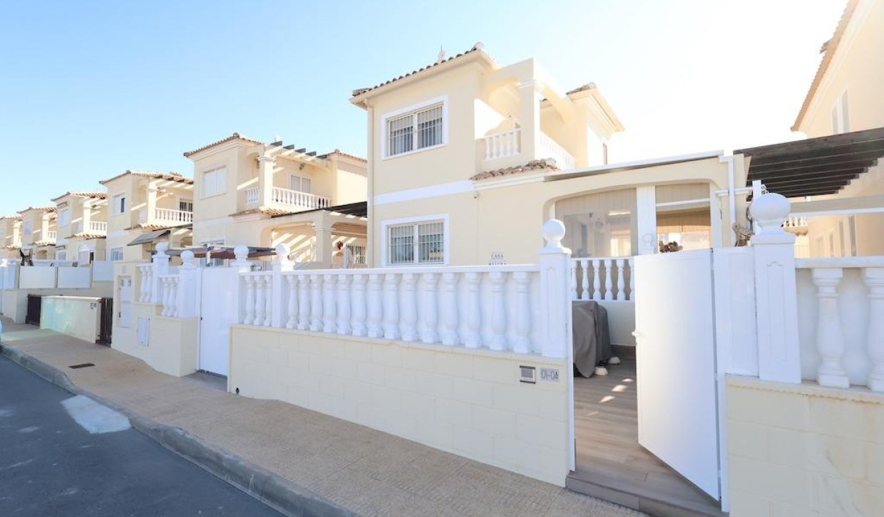 Herverkoop - Villa - Orihuela Costa - Lomas de Cabo Roig