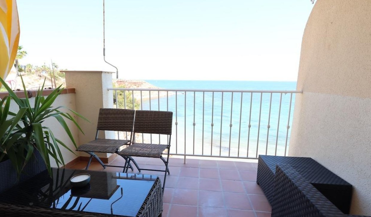 Verhuur - Appartement / flat - Orihuela Costa - Campoamor