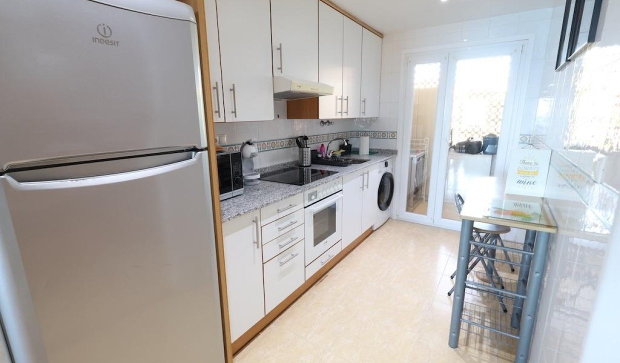 Verhuur - Appartement / flat - Orihuela Costa - Campoamor